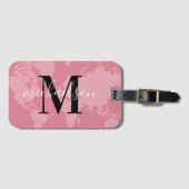 Roze Wereldkaart Aangepaste Naam Monogram Bagagelabel (Voorkant (horizontaal))
