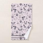 Roze Whimsigoth Hekserige Patroon Aangepaste Naam Handdoek (Handdoek)