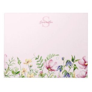 Roze wilde bloem bloemig monogram notitieblok