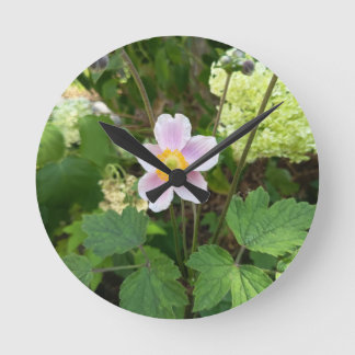 Roze Wilde Bloemen Wandklok | Botanische Bloemige