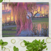 Roze wilde boom op zonsondergang door de vijver theedoek (Gevouwen)