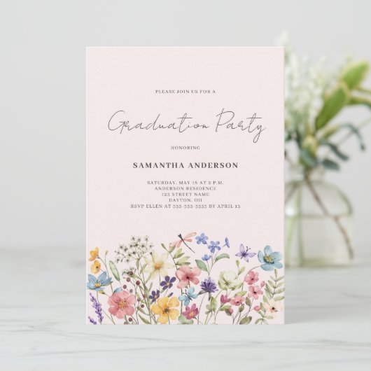 Roze Wildflower Bloemen Graduation Party Kaart (Staand voorkant)