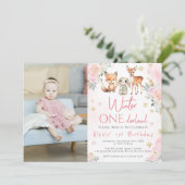 Roze winter onederland verjaardag foto uitnodiging (Staand voorkant)