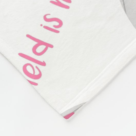 roze wit Het voetbalveld is mijn gelukkige plek Fleece Deken (Hoek)