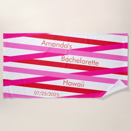 Roze Wit Rood Patroon Monogramme Verlovingsfeestje Strandlaken (Voorkant)