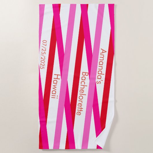 Roze Wit Rood Patroon Monogramme Verlovingsfeestje Strandlaken (Voorkant)