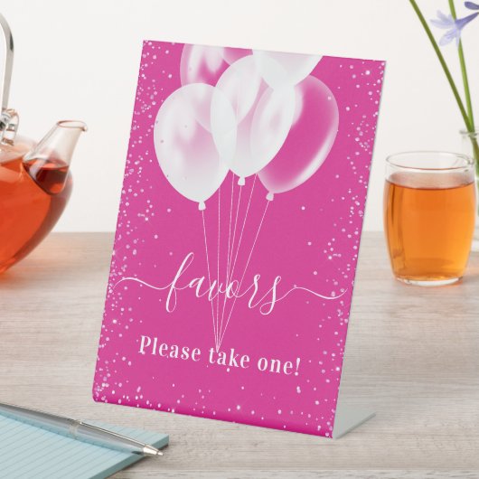 Roze witte ballonnen verjaardagsfeestgunsten reclamebord met voetstuk (Insitu)