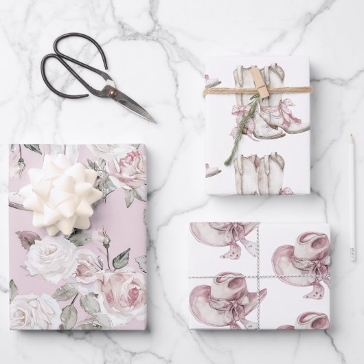 Roze Witte Bloemen Cowgirl Laarzen Verjaardag Inpakpapier Vel (Voorkant)