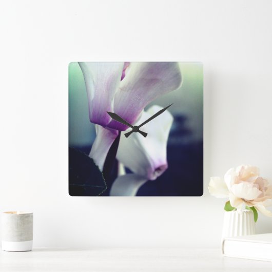 Roze Witte Bloemen Foto Vierkante Wandklok (Huis)