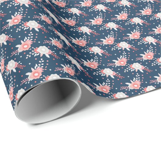 Roze Witte Bloemen Navy Blauwe Cadeaupapier (Rol Hoek)