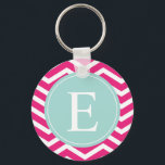 Roze witte Chevron Mint Blauwgroen Monogram Sleutelhanger<br><div class="desc">Pas dit levendige roze en witte chevron patroon en pastel turquoise monogram met uw initiaal aan.</div>