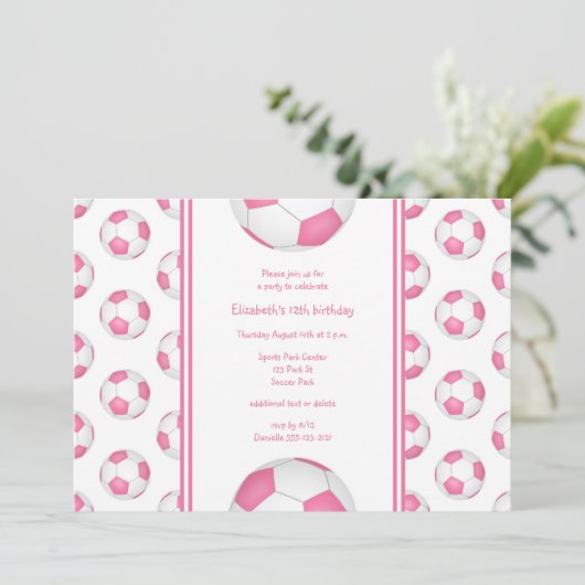 roze witte feestdag of teamparty voor voetbalvoetb kaart (Staand voorkant)