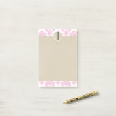 Roze witte glam Damask Kraft Monogram Initiaal Post-it® Notes (Op bureau)