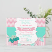 Roze & Witte Meisjes Cupcake Blackboard 1e verjaar Kaart (Staand voorkant)