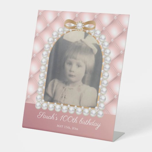 Roze witte parels 100e verjaardag  foto reclamebord met voetstuk (Voorkant)