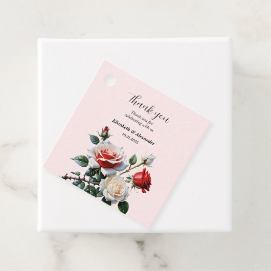 roze witte rode rozen bloemenbruiloft bedankjes labels (In situ)