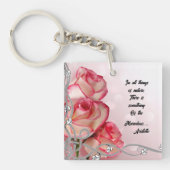 Roze/Witte Roos Sleutelhanger Citaat Aristoteles (Voorkant)