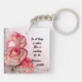 Roze/Witte Roos Sleutelhanger Citaat Aristoteles (Achterkant)