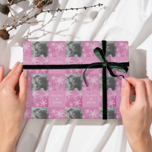 Roze Witte Sneeuwvlok Minimalistische Foto Kerstmi Cadeaupapier