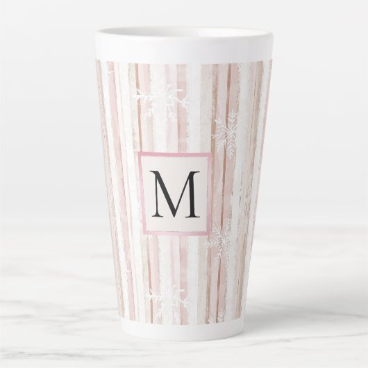 Roze Witte Sneeuwvlokken Strepen Monogram Latte Mok (Voorkant)