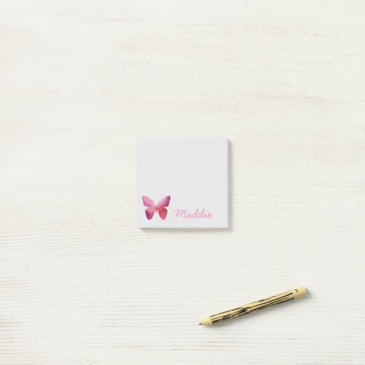 Roze witte vlinder post-it® notes (Op bureau)