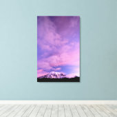 Roze wolken boven Mount Rainier Canvas Afdruk (Insitu (Houten vloer))