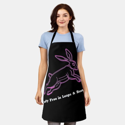 Roze wreedheid-vrij in Leaps & Bounds Hare Schort (Gedragen)