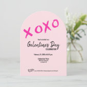 Roze XOXO Cute Galentine Day Party Kaart (Staand voorkant)