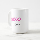 Roze Xoxo-penseelstreek personaliseer de naam Koffiemok (Voorkant links)