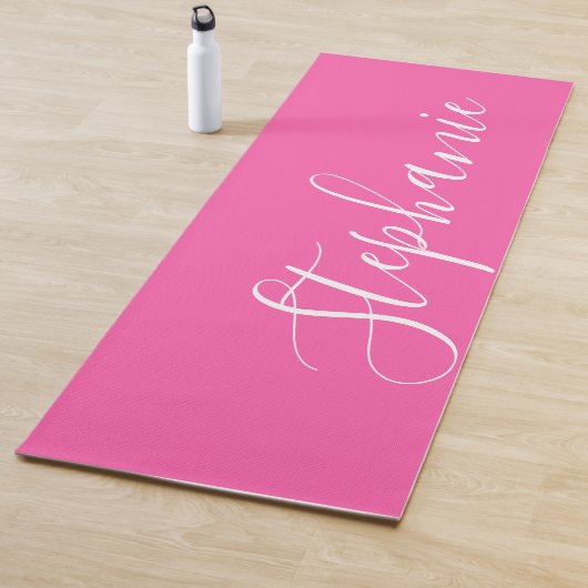 Roze Yoga Mat monogram modern yoga mat (In situ)
