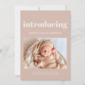 Roze zandsteen typografie baby shower aankondiging (Voorkant)