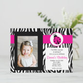 Roze Zebra Lady Bug Birthday Uitnodiging (Staand voorkant)