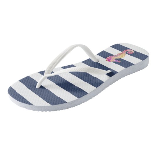 roze zeepaardje op jachtstrepen teenslippers (Schuin)