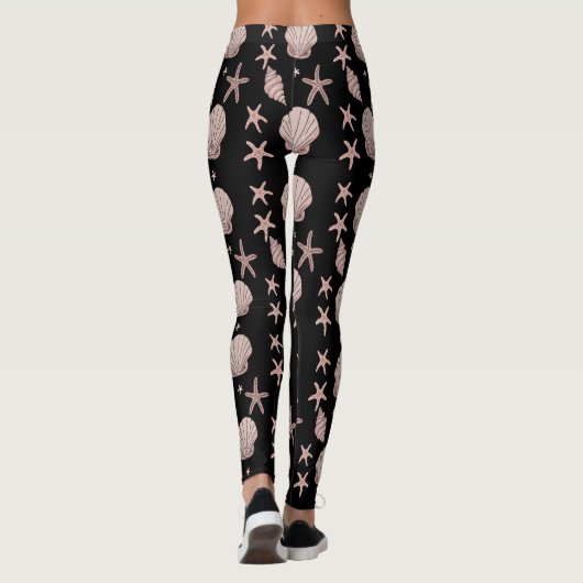 Roze Zeeschelp Patroon – Strand Vibes Zomer Design Leggings (Achterkant)
