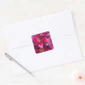 Roze zetmeellierbloemen vierkante sticker (Envelop)