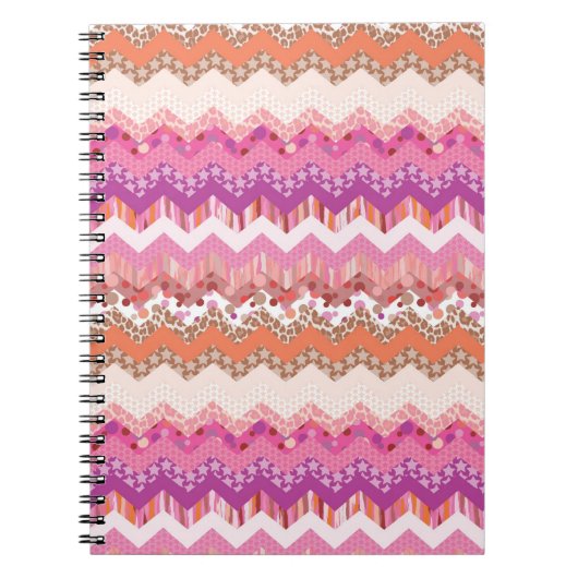 Roze zigzag achtergrond notitieboek (Voorkant)