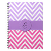 Roze zigzag, Paarse zigzag, Chevron, Monogram Notitieboek (Voorkant)