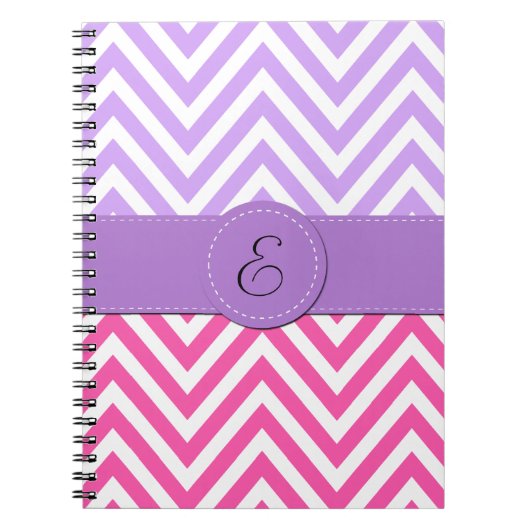 Roze zigzag, Paarse zigzag, Chevron, Monogram Notitieboek (Voorkant)