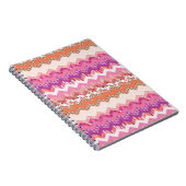 Roze zigzagachtergrond notitieboek (Rechterzijde)