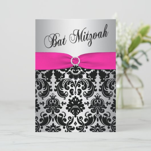 Roze, zilver en Black Damask Bat Mitzvah Invite Kaart (Staand voorkant)
