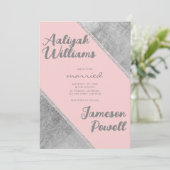 Roze zilveren glitterscript kalligrafie bruiloft kaart (Staand voorkant)