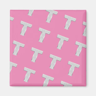 Roze zilveren letter T Magneet