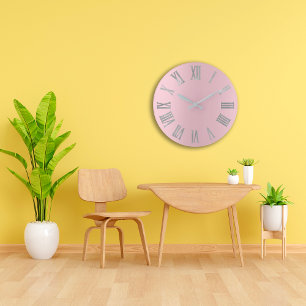 Roze zilvergrijze pasta met Romeinse cijfers Grote Klok