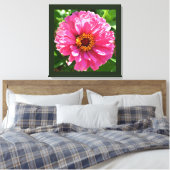 Roze Zinnia Canvas Afdruk (Insitu (Slaapkamer))