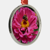 Roze Zinnia en hommel Metalen Ornament (Rechts)