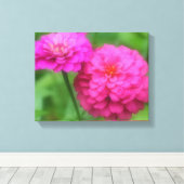 Roze Zinnia Flower Pair Canvas Afdruk (Insitu (Houten vloer))