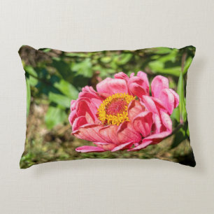 Roze Zinnia met Geel Centrum Accent Kussen