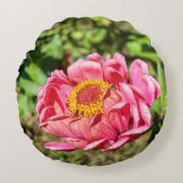 Roze Zinnia met Geel Centrum Rond Kussen