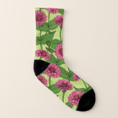 Roze Zinnias op lichtgroen Sokken (Links binnenkant)