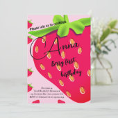 Roze zomer aardbei 1e verjaardag uitnodigingen (Staand voorkant)